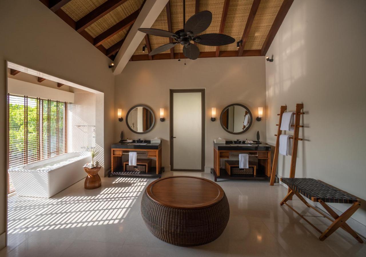 The Residence Maldives At Dhigurah Dhigurah  Bagian luar foto